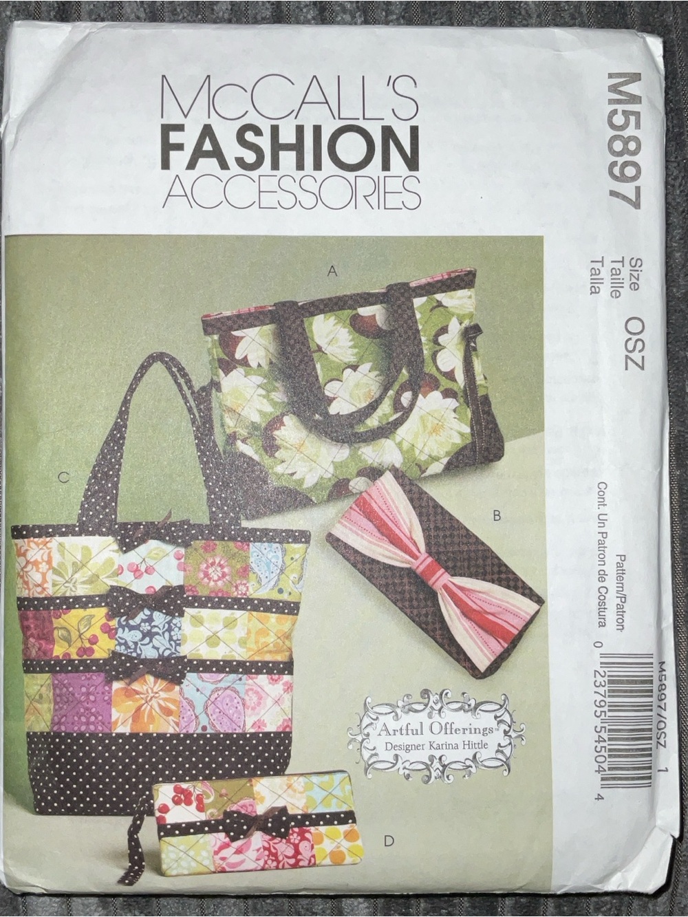 McCall’s fashion M5897 totes and bags. Sewing pattern uncut factory folded